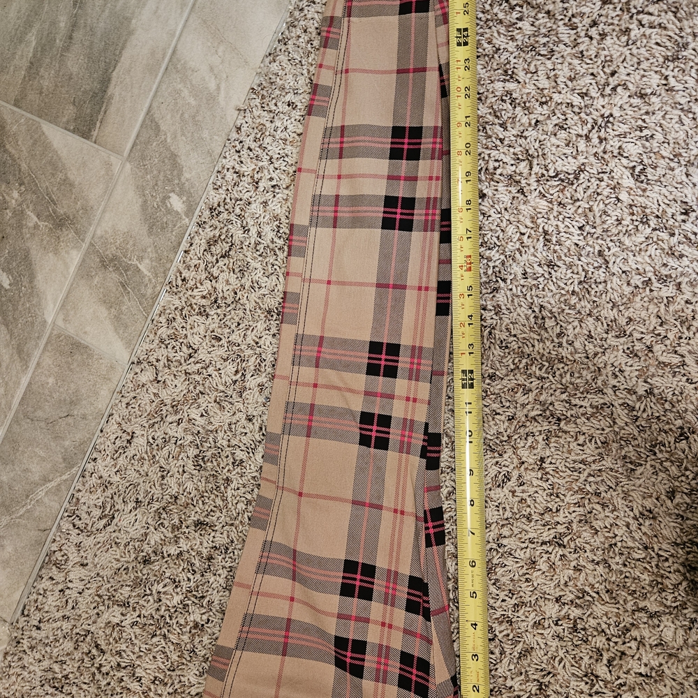 New York & Company Beige and Black Plaid Cropped Pants - Picture 6 of 8